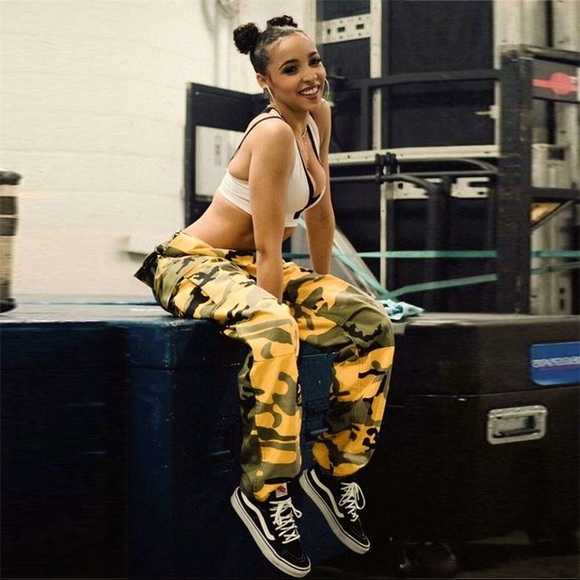 Meet your Posher, Ashley - Picture 1 of 1